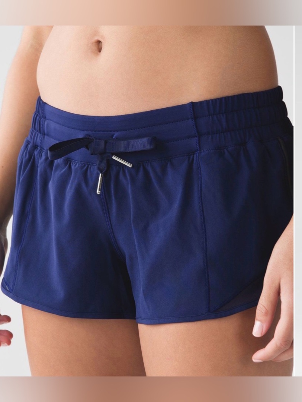 Lululemon Hotty Hot Short 2” Hero Blue - size 4